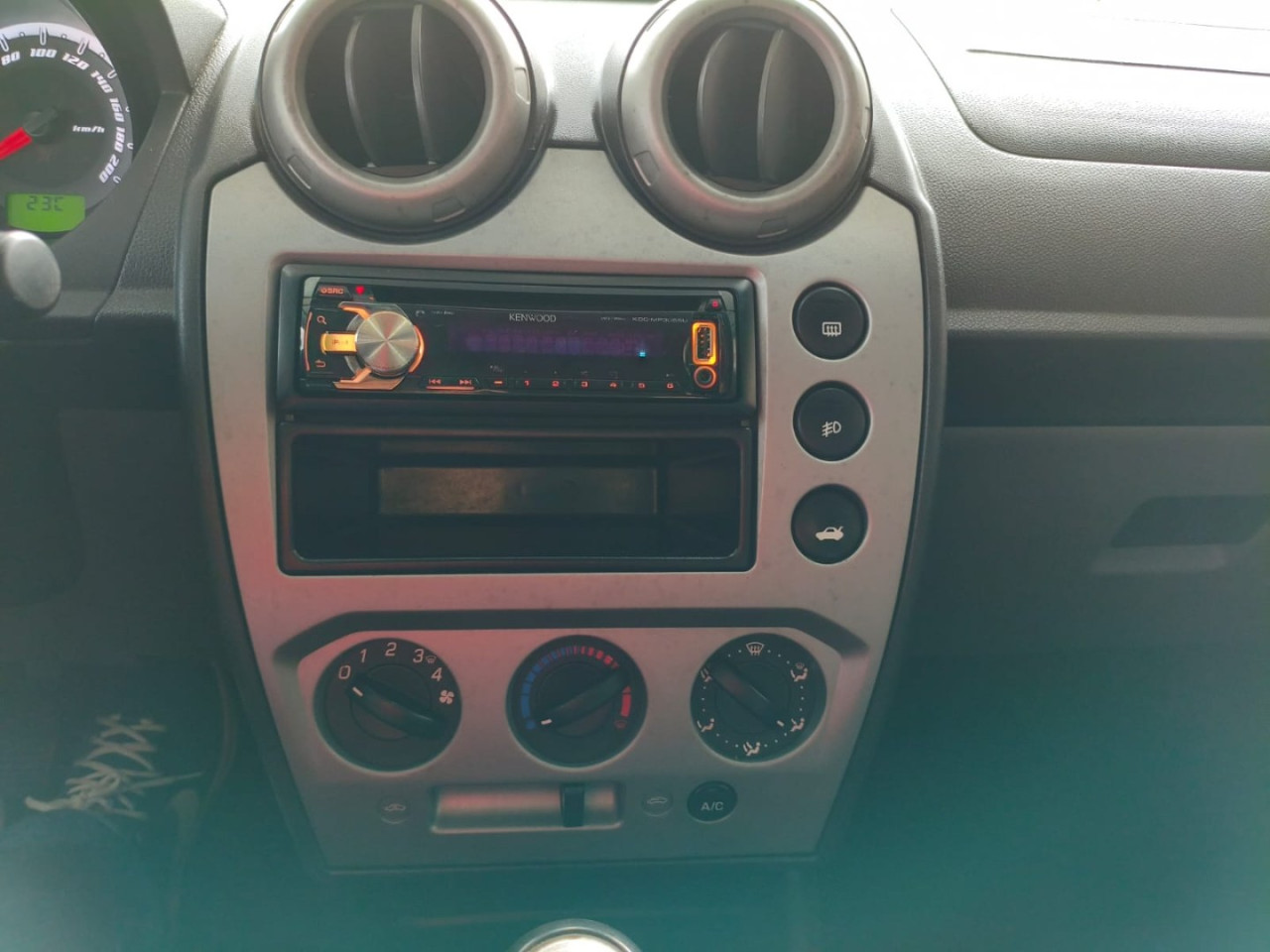 FORD Fiesta Sedan 1.6 4P SE FLEX