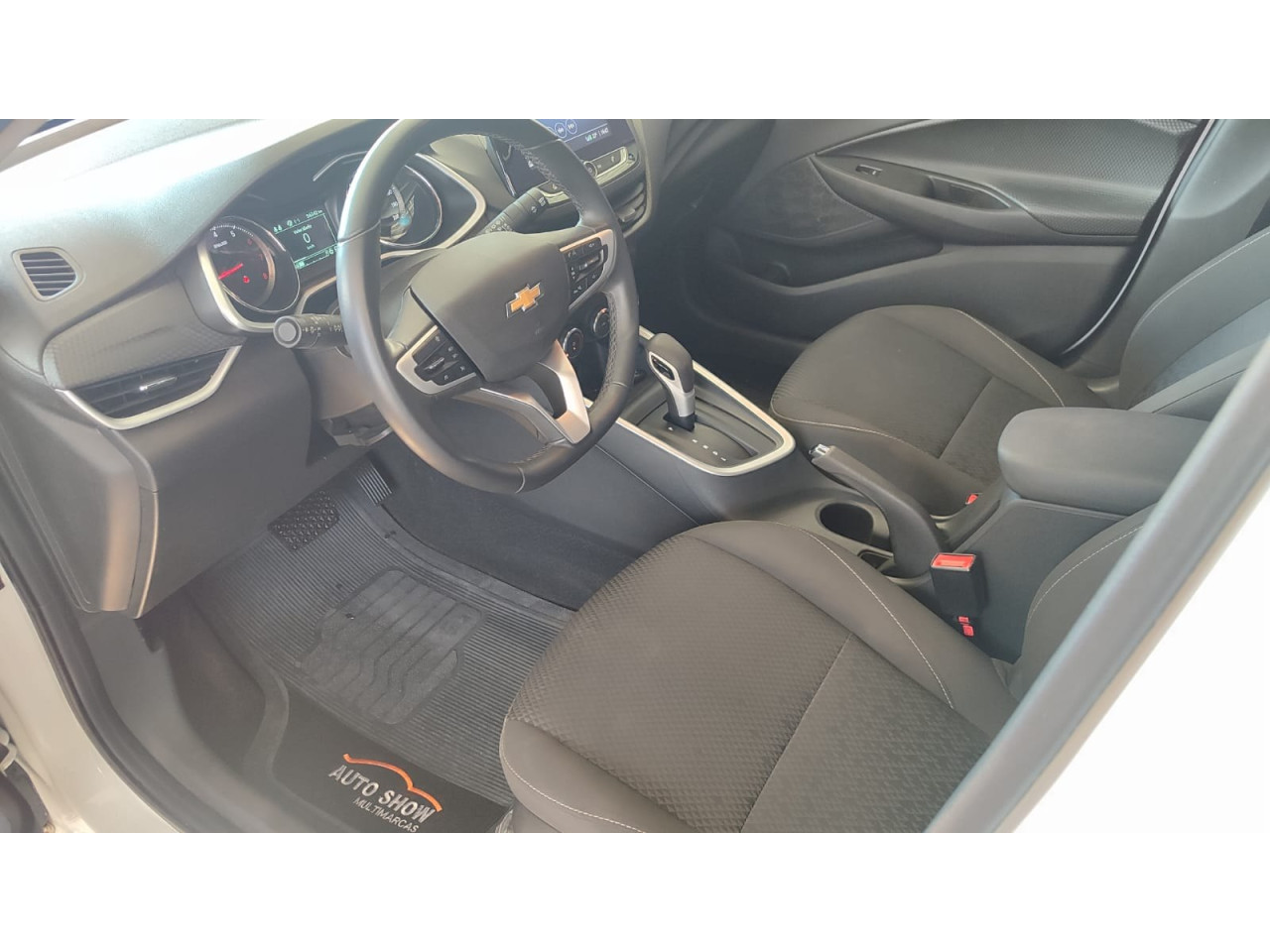 Onix Hatch 1.0 4P FLEX LTZ TURBO AUTOMÁTICO