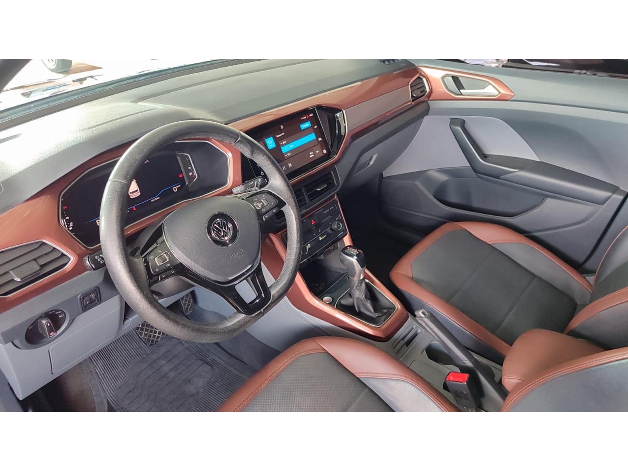 VOLKSWAGEN T-Cross 1.0 4P 200 TSI FLEX COMFORTLINE AUTOMÁTICO