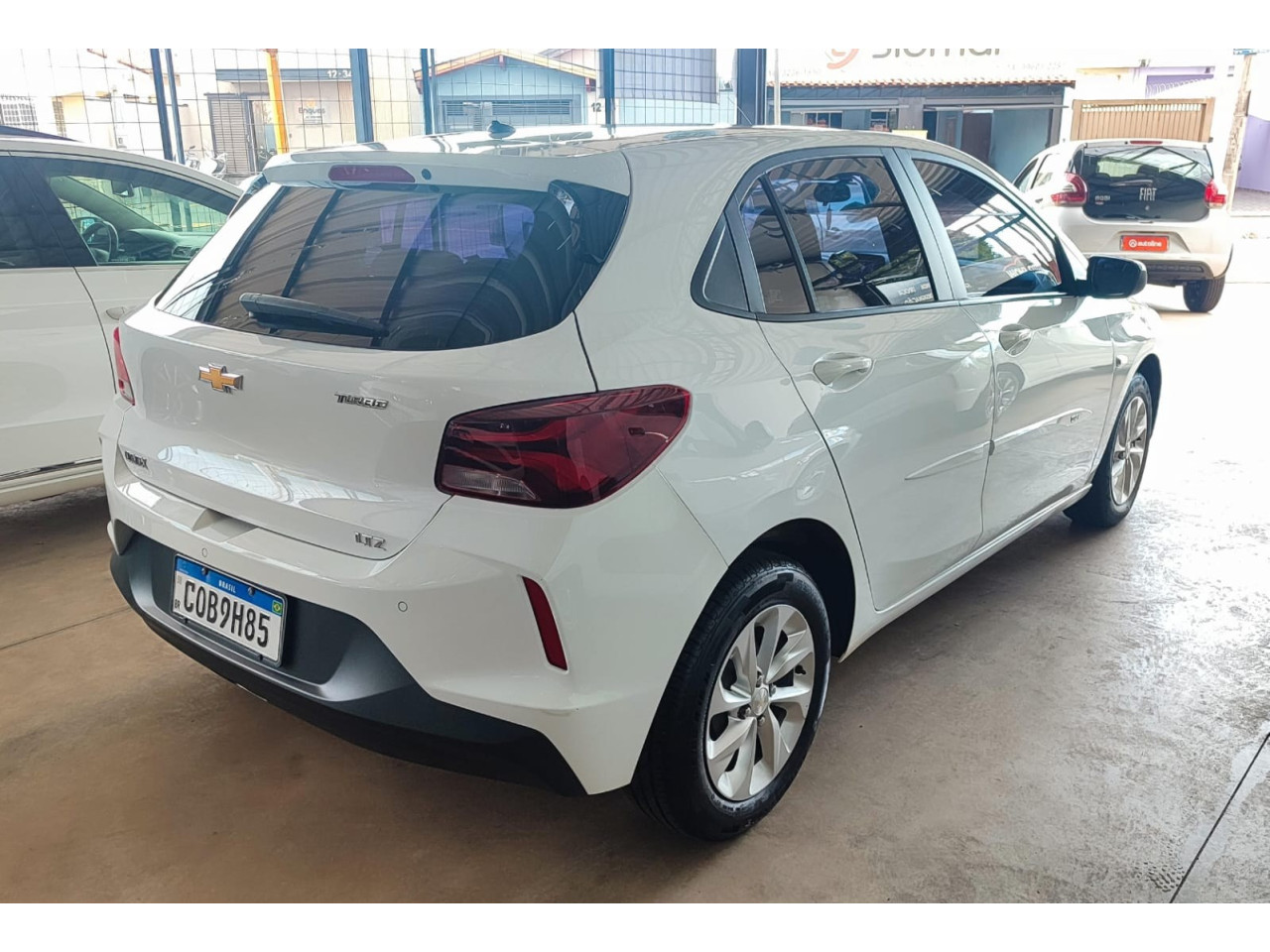 Onix Hatch 1.0 4P FLEX LTZ TURBO AUTOMÁTICO