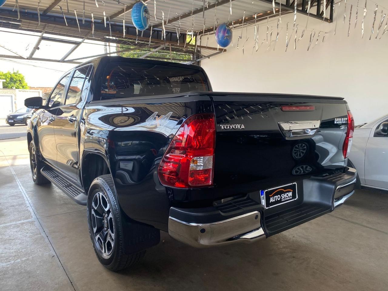 Hilux Caminhonete 2.8 16V SRV 4X4 DIESEL CABINE DUPLA AUTOMÁTICO
