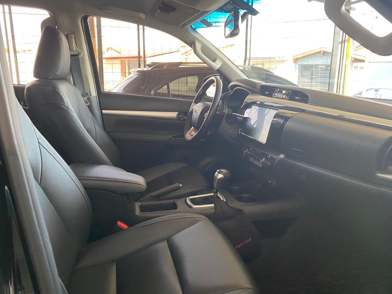Hilux Caminhonete 2.8 16V SRV 4X4 DIESEL CABINE DUPLA AUTOMÁTICO