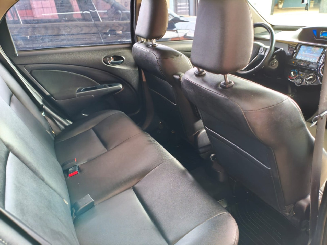 TOYOTA Etios Hatch 1.5 16V 4P FLEX XLS AUTOMÁTICO