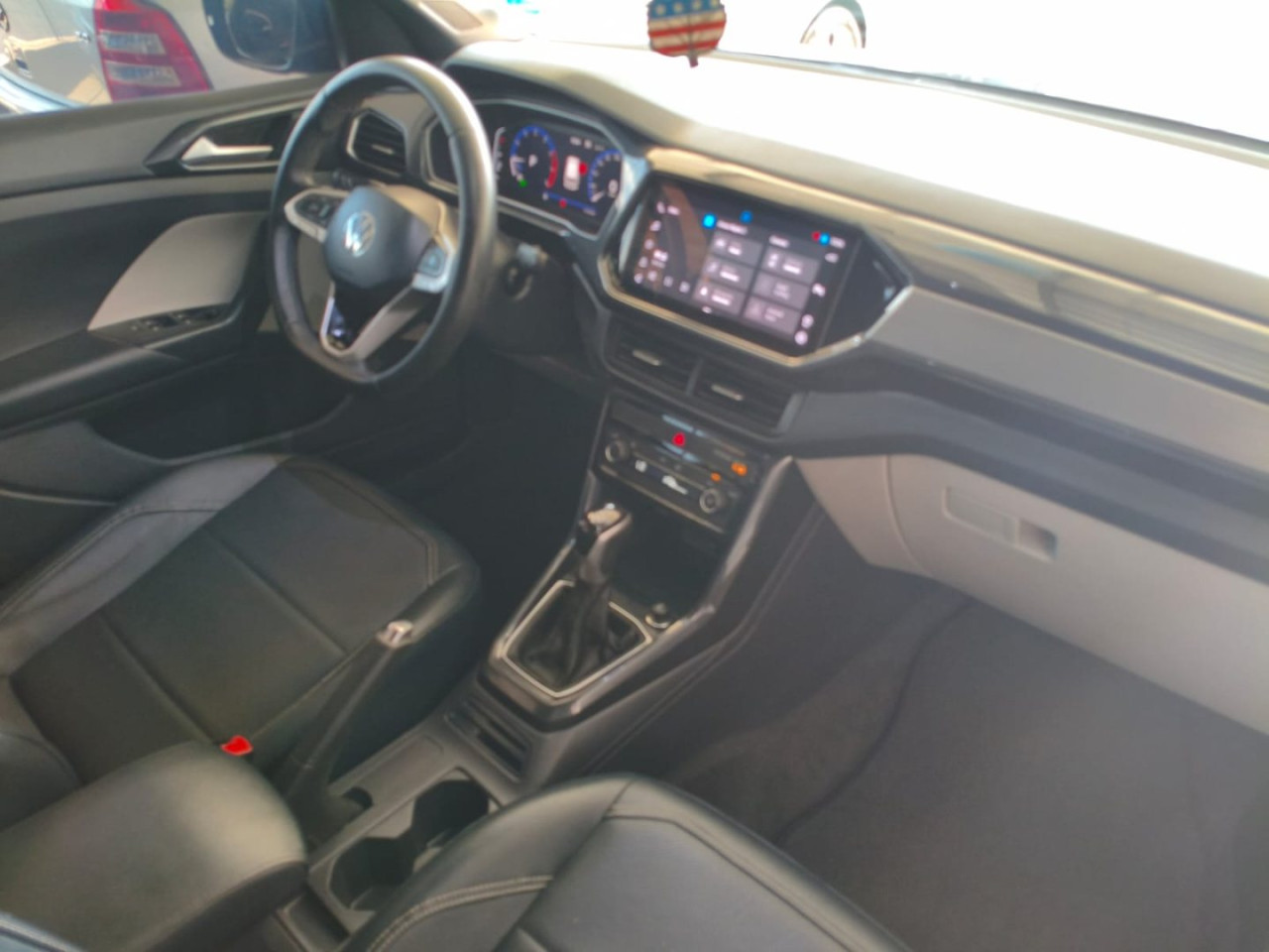 VOLKSWAGEN T-Cross 1.4 4P 250 TSI FLEX HIGHLINE AUTOMÁTICO