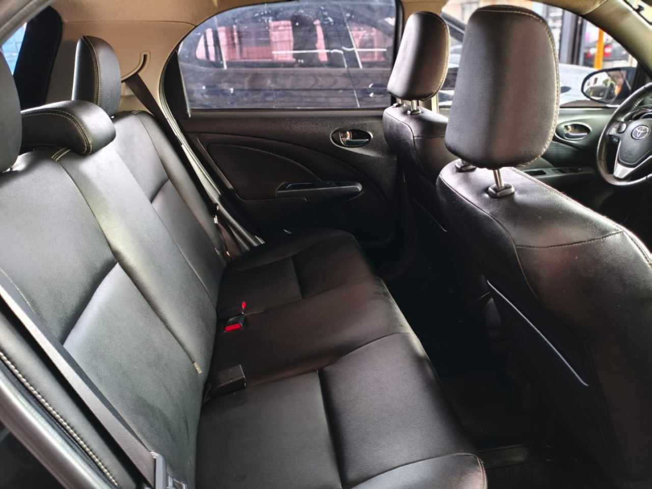 TOYOTA Etios Hatch 1.5 16V 4P FLEX XLS AUTOMÁTICO