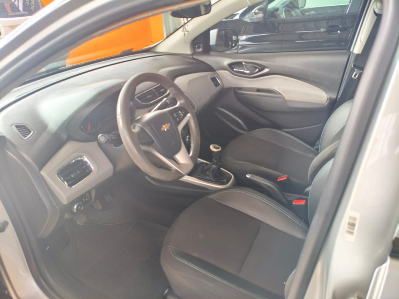 CHEVROLET Onix Hatch 1.0 4P FLEX LT