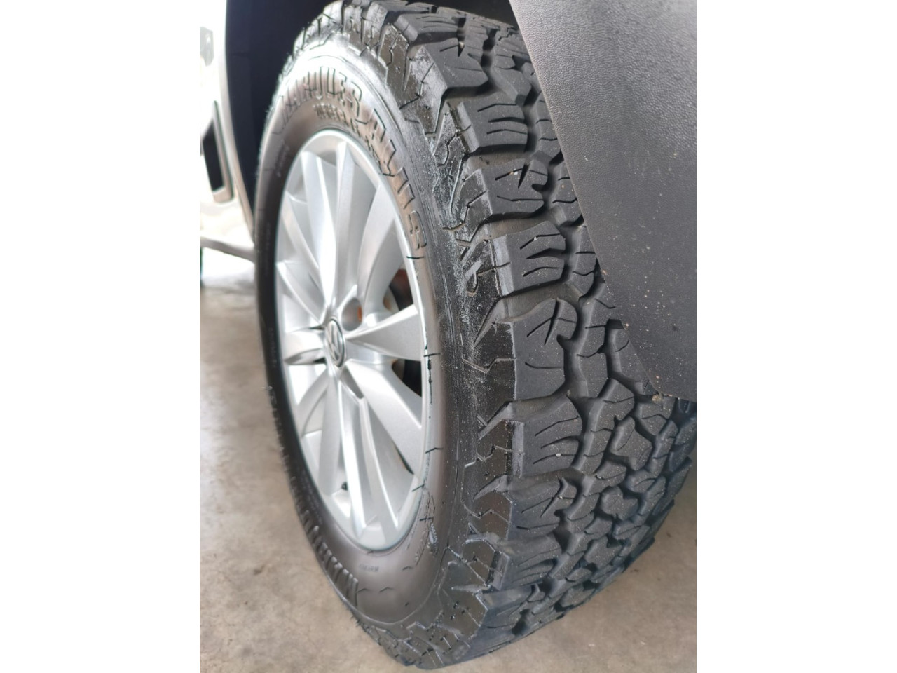 VOLKSWAGEN Saveiro 1.6 G6 TREND FLEX