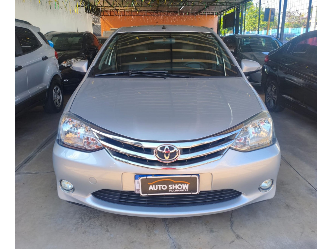 TOYOTA Etios Sedan 1.5 16V 4P FLEX PLATINUM