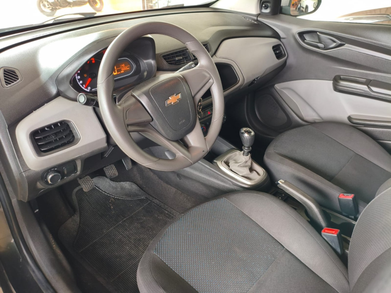CHEVROLET Onix Hatch 1.0 4P FLEX JOY
