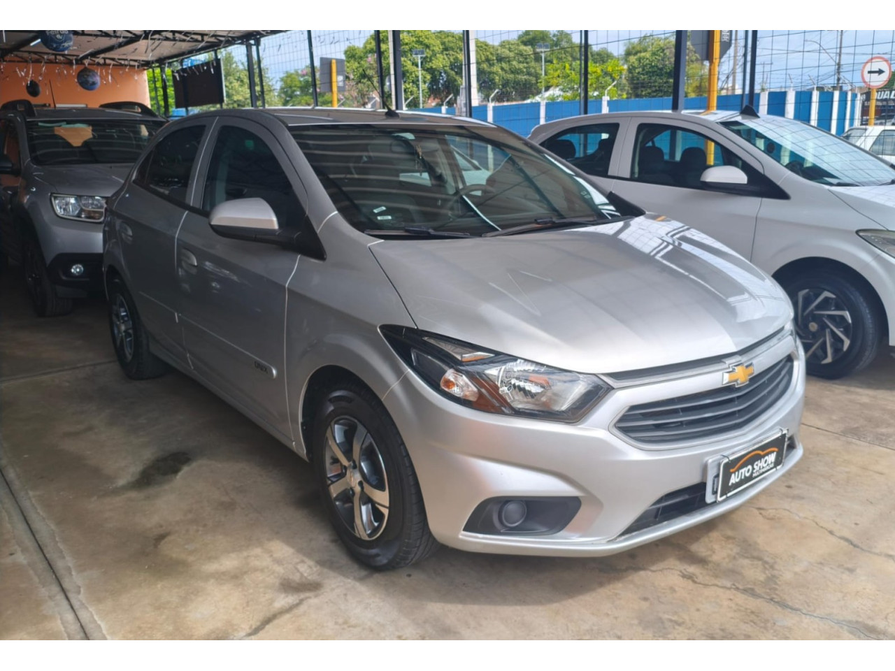 CHEVROLET Onix Hatch 1.0 4P FLEX LT