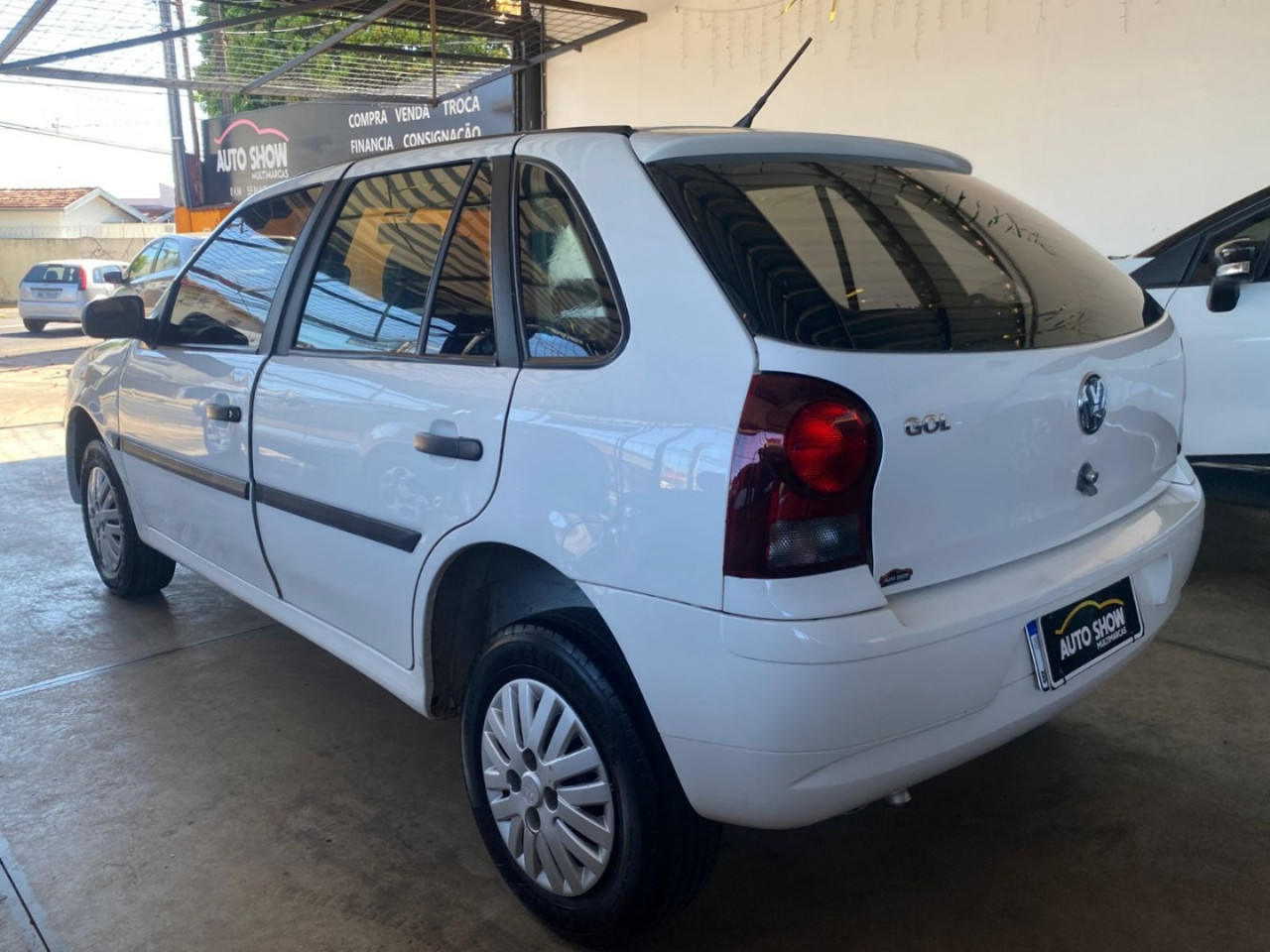VOLKSWAGEN Gol 1.0 4P G4 FLEX