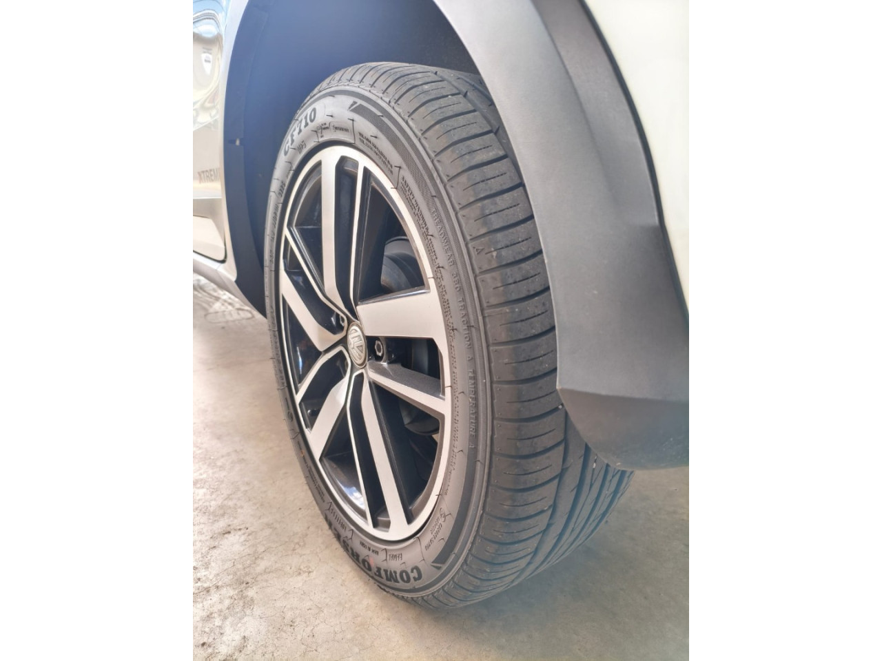 VOLKSWAGEN Fox 1.6 4P EXTREME FLEX