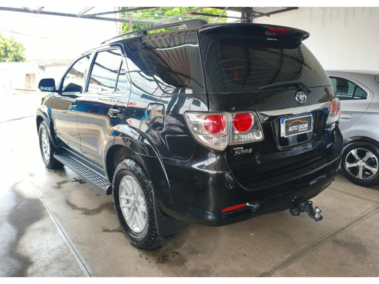 TOYOTA Hilux SW4 3.0 16V 4P SRV 4X4 7 LUGARES TURBO DIESEL AUTOMÁTICO