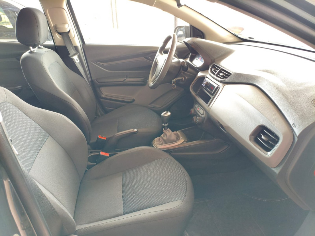 CHEVROLET Onix Hatch 1.0 4P FLEX JOY
