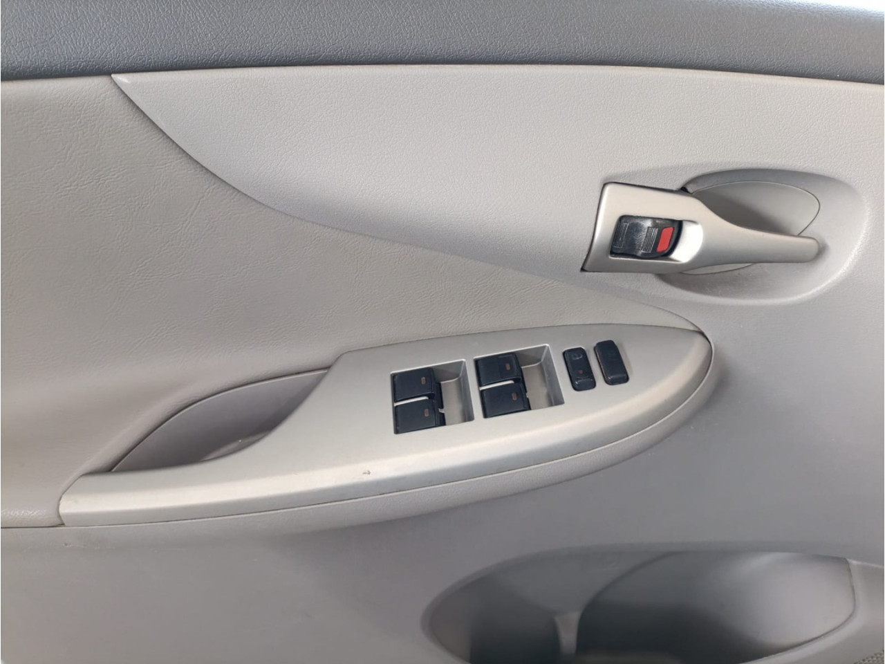 TOYOTA Corolla 2.0 16V 4P XEI FLEX AUTOMÁTICO