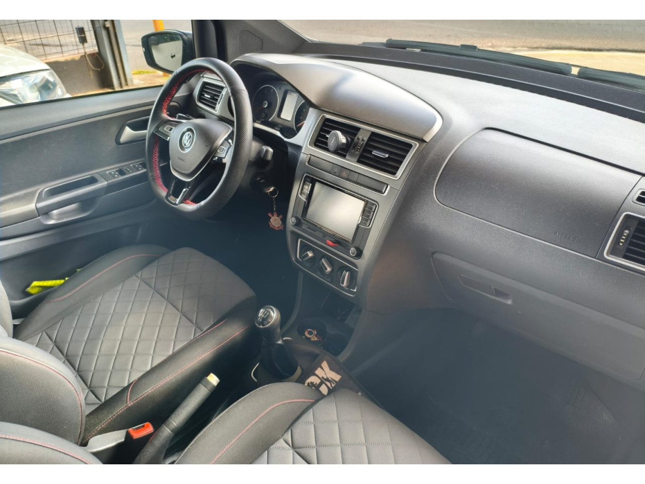 VOLKSWAGEN Fox 1.6 4P EXTREME FLEX
