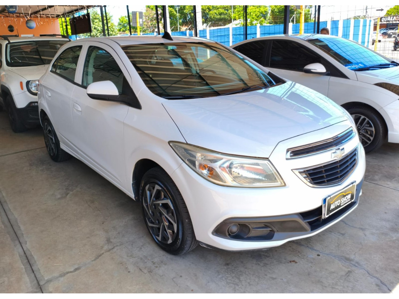 CHEVROLET Onix Hatch 1.0 4P FLEX LT