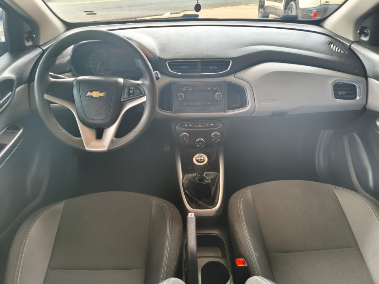 CHEVROLET Onix Hatch 1.0 4P FLEX LT