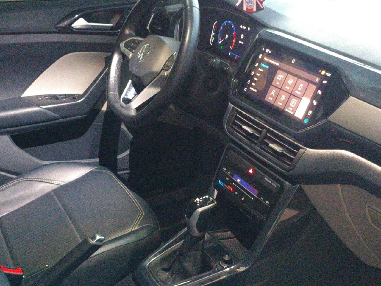 VOLKSWAGEN T-Cross 1.4 4P 250 TSI FLEX HIGHLINE AUTOMÁTICO