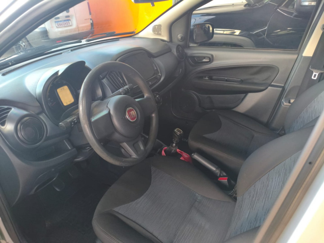 FIAT Uno 1.0 4P FLEX DRIVE