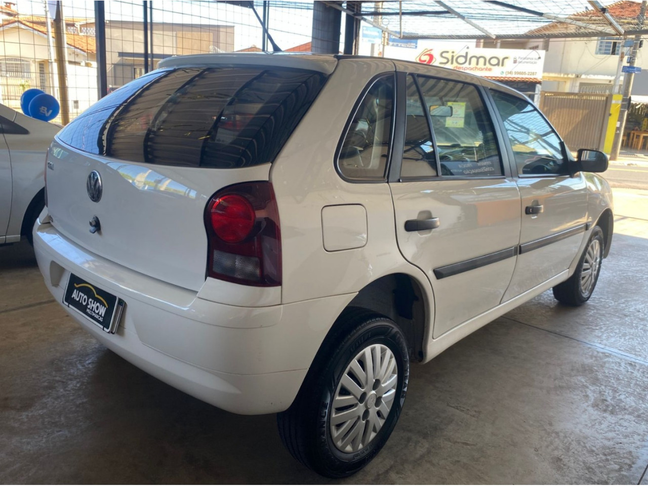 VOLKSWAGEN Gol 1.0 4P G4 FLEX