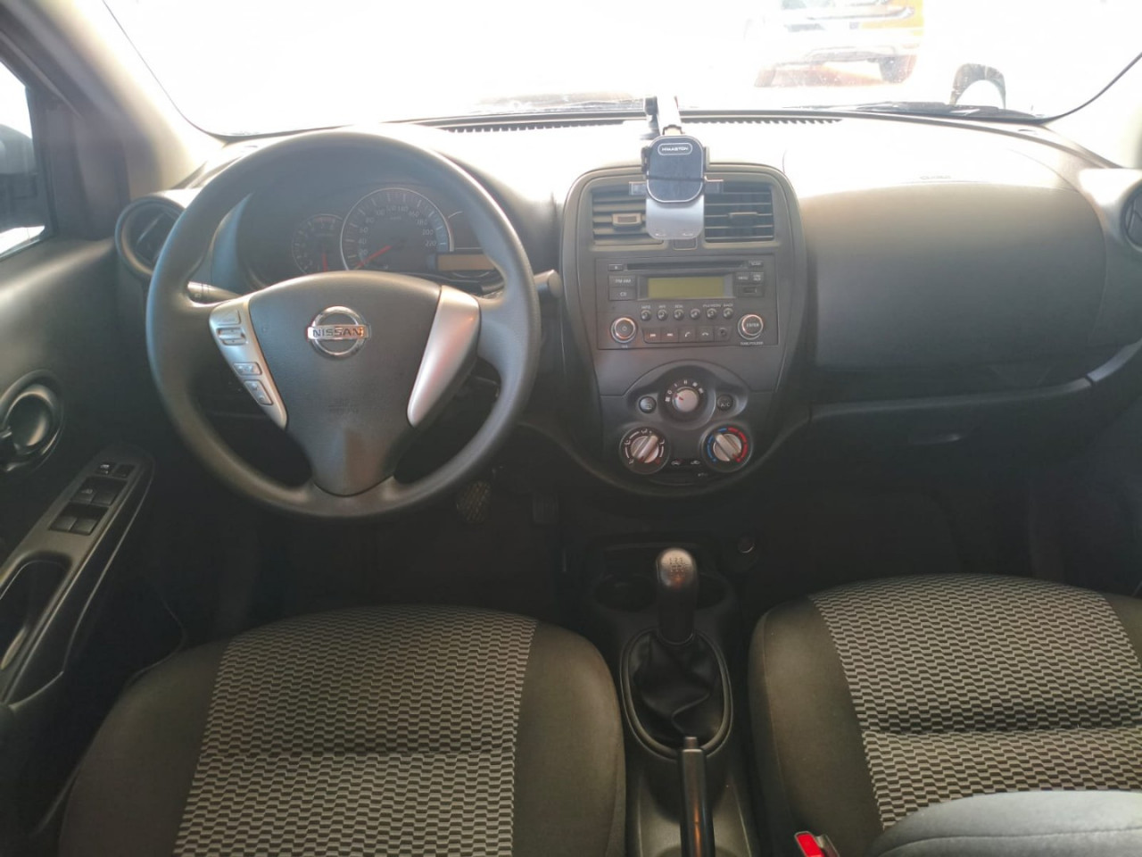 NISSAN Versa Sedan 1.0 4P FLEX