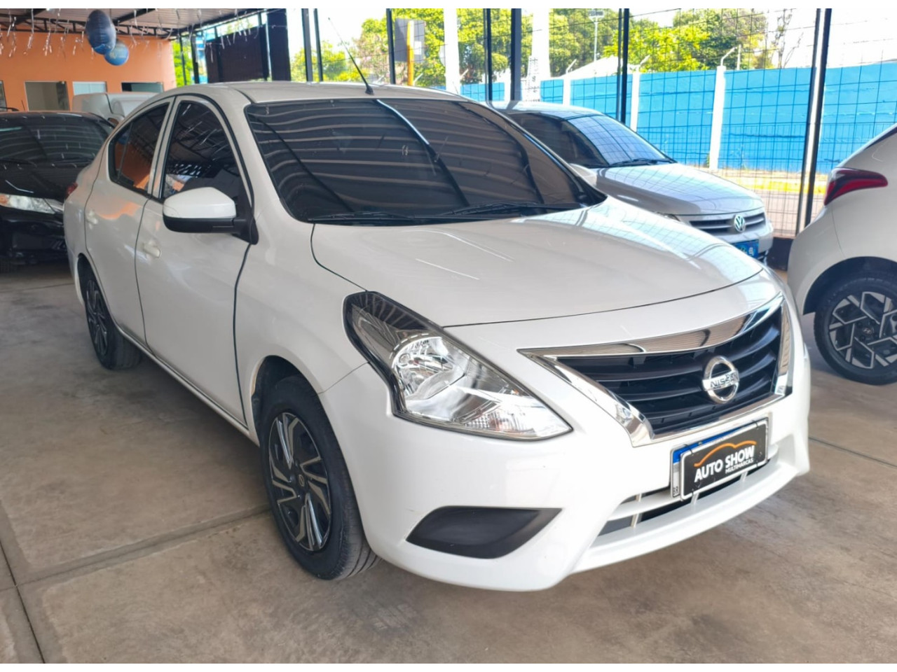 NISSAN Versa Sedan 1.0 4P FLEX