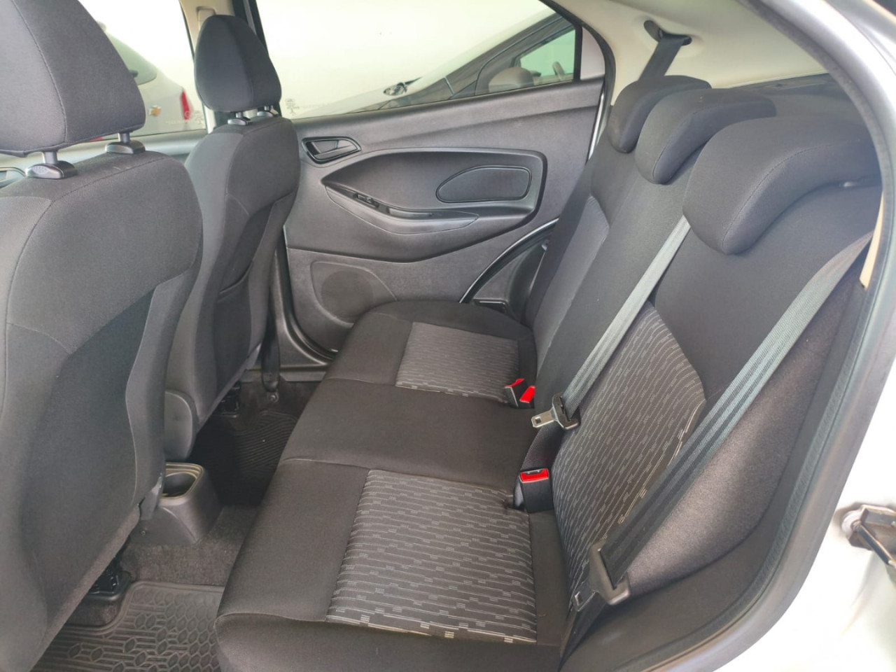 FORD Ka + Sedan 1.5 12V 4P FLEX TI-VCT SE PLUS AUTOMÁTICO