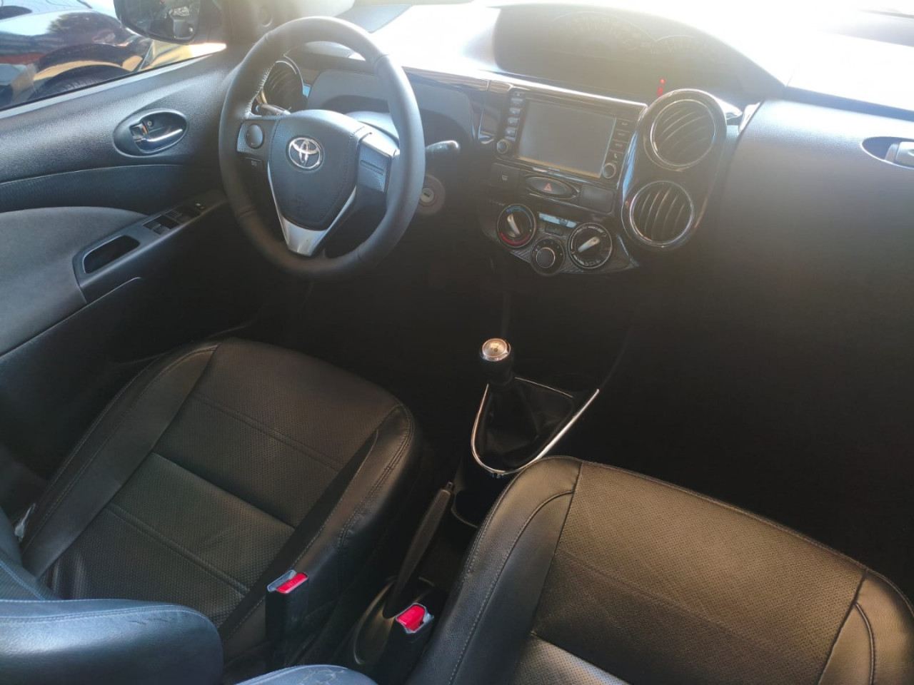TOYOTA Etios Sedan 1.5 16V 4P FLEX PLATINUM