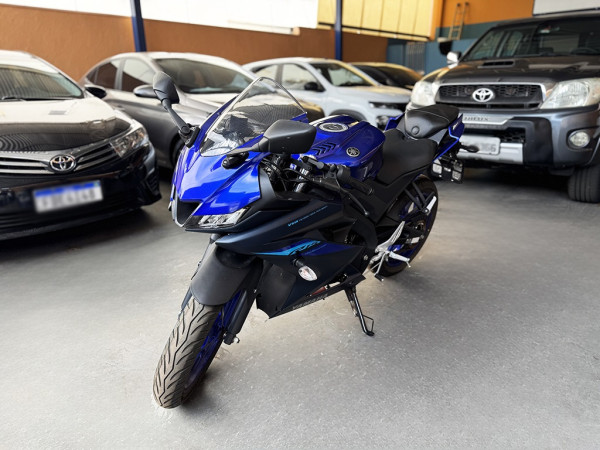 YZF-R15 ABS