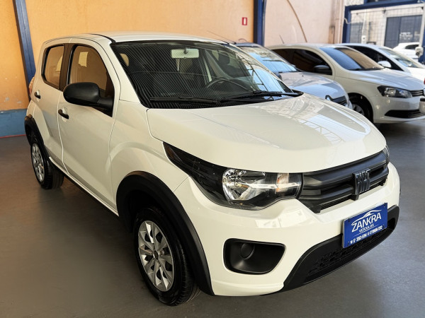 FIAT Mobi 1.0 EVO FLEX LIKE. MANUAL FIAT Mobi 1.0 EVO FLEX LIKE. MANUAL