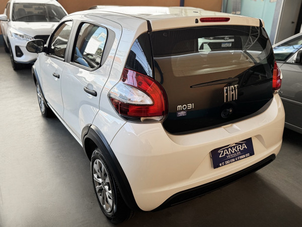 FIAT Mobi 1.0 EVO FLEX LIKE. MANUAL FIAT Mobi 1.0 EVO FLEX LIKE. MANUAL