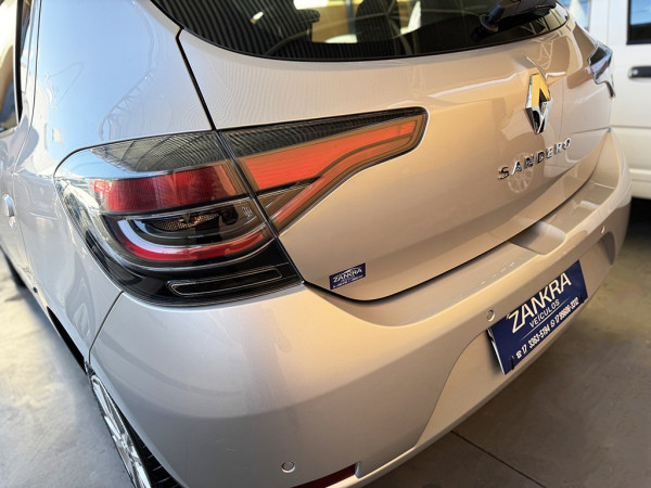 RENAULT Sandero 1.0 12V SCE FLEX S EDITION MANUAL RENAULT Sandero 1.0 12V SCE FLEX S EDITION MANUAL