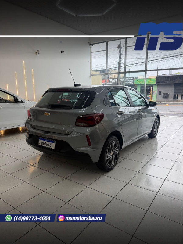 CHEVROLET Onix Hatch 1.0 4P FLEX LT2