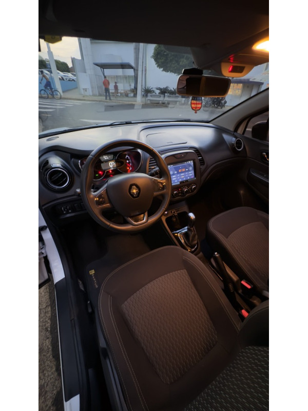 RENAULT Captur 1.6 16V 4P FLEX SCE LIFE X-TRONIC CVT