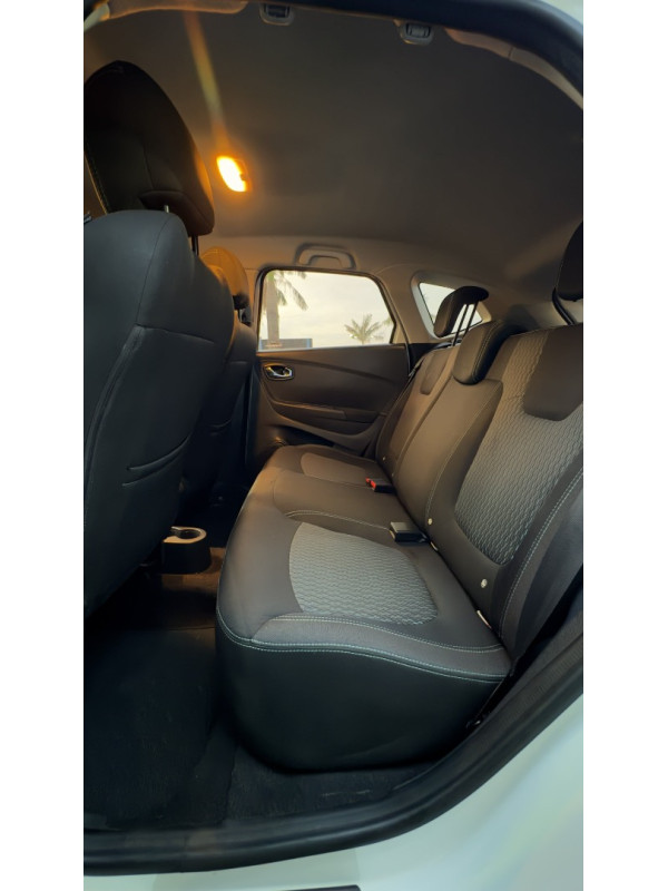 RENAULT Captur 1.6 16V 4P FLEX SCE LIFE X-TRONIC CVT