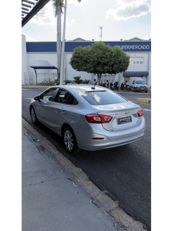 CHEVROLET Cruze Sedan 1.4 16V 4P LT FLEX TURBO AUTOMÁTICO