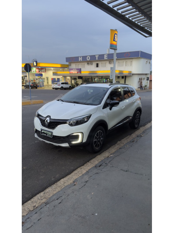 RENAULT Captur 1.6 16V 4P FLEX SCE LIFE X-TRONIC CVT