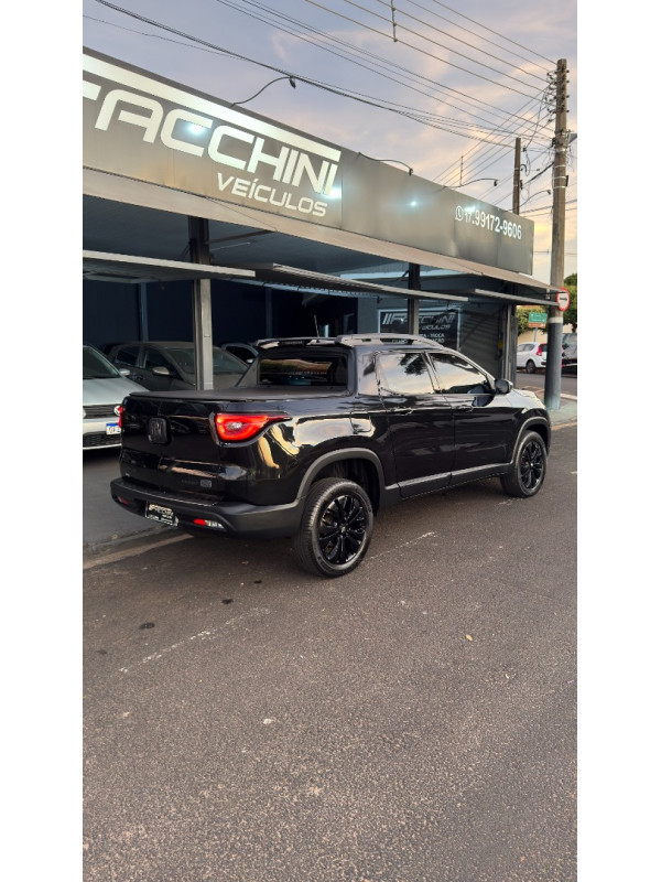 FIAT Toro 1.3 16V 4P FLEX 270 TURBO VOLCANO AUTOMÁTICO