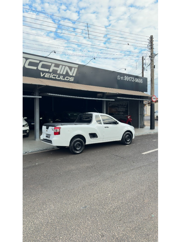 CHEVROLET Montana 1.4 FLEX LS