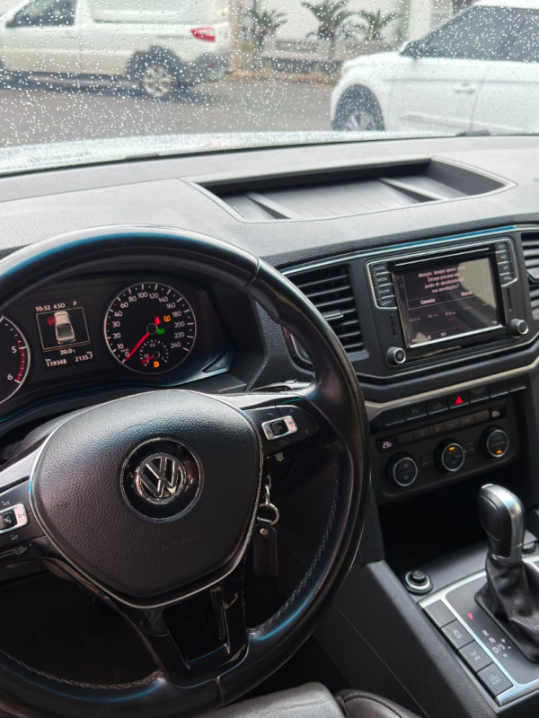 VOLKSWAGEN Amarok 3.0 V6 CABINE DUPLA HIGHLINE 4X4 TURBO INTERCOOLER AUTOMÁTICO