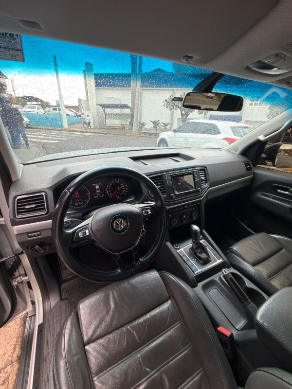 VOLKSWAGEN Amarok 3.0 V6 CABINE DUPLA HIGHLINE 4X4 TURBO INTERCOOLER AUTOMÁTICO