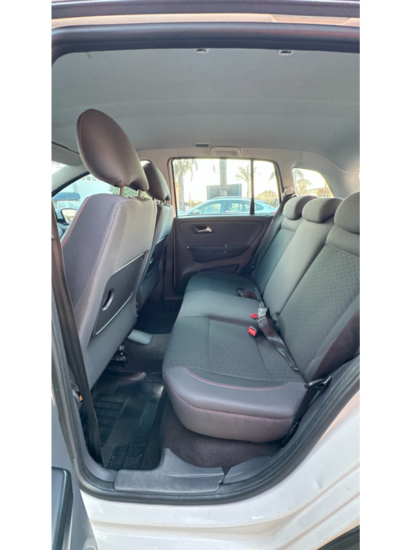 VOLKSWAGEN Space Cross 1.6 4P FLEX