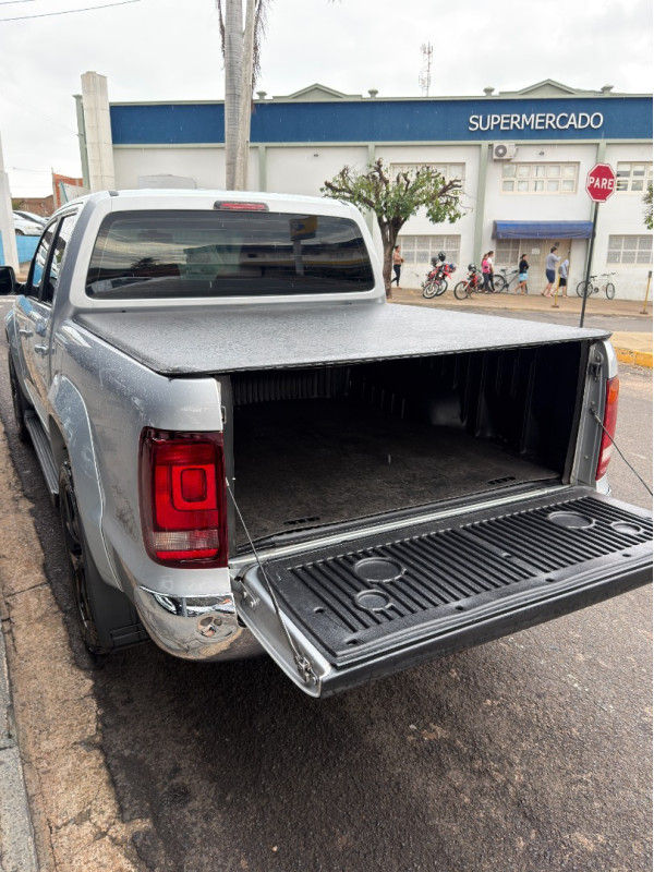 VOLKSWAGEN Amarok 3.0 V6 CABINE DUPLA HIGHLINE 4X4 TURBO INTERCOOLER AUTOMÁTICO