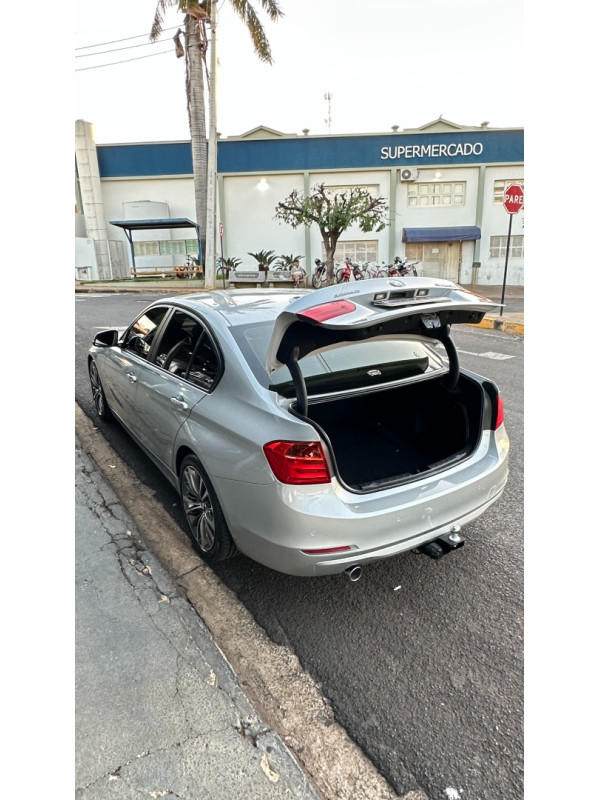 BMW 320I 2.0 16V 4P SPORT TURBO ACTIVE FLEX AUTOMÁTICO