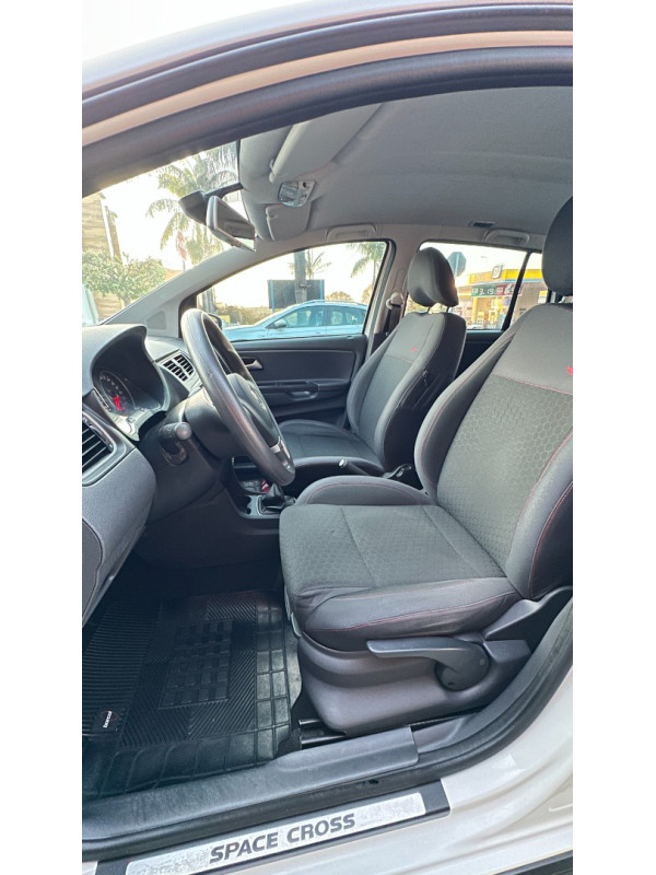 VOLKSWAGEN Space Cross 1.6 4P FLEX