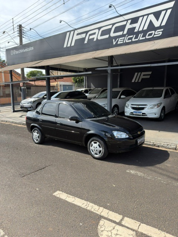 Classic Sedan 1.0 4P FLEX LIFE