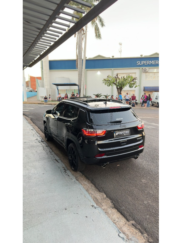 JEEP Compass 2.0 16V 4P HURRICANE 4 TURBO BLACKHAWK AUTOMÁTICO AT9
