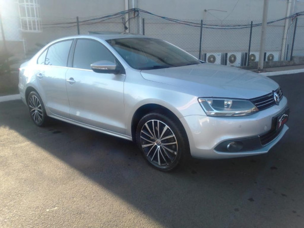 Jetta 2.0 4P TSI HIGHLINE 211 CV AUTOMÁTICO