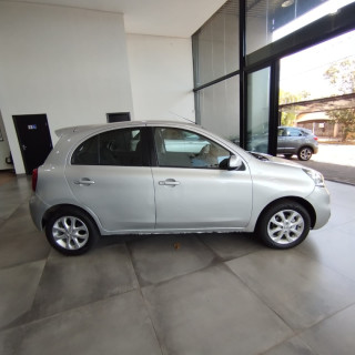 NISSAN March 1.0 12V 4P SV FLEX